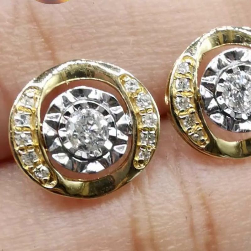 10CT-FACE Two Tone Stud Earrings - natural diamonds in 18K Japan gold.