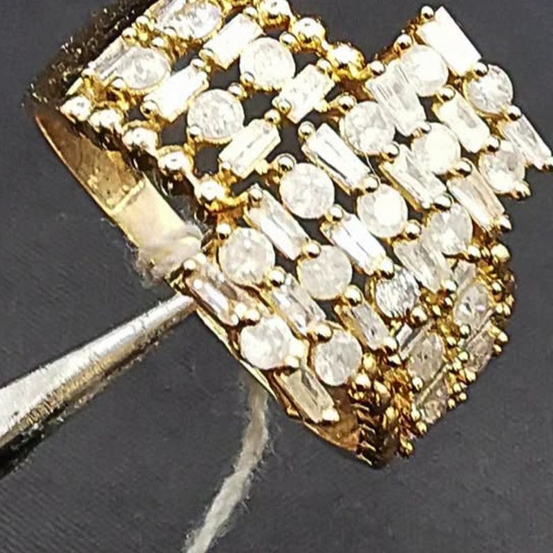 Clustered Diamond Bar Ring - natural diamonds in 18K Hong Kong gold.